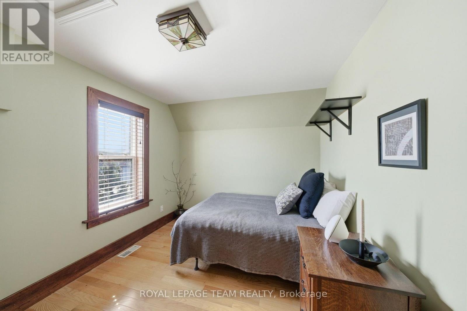 238 PARK AVENUE - 26