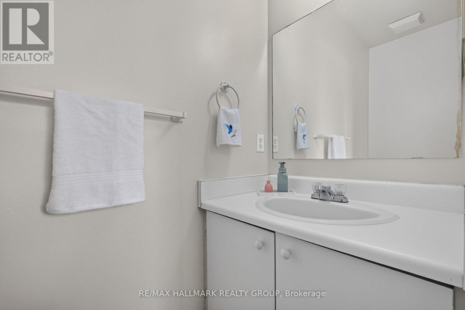 #39 13 SUNRIDGE LANE - 18