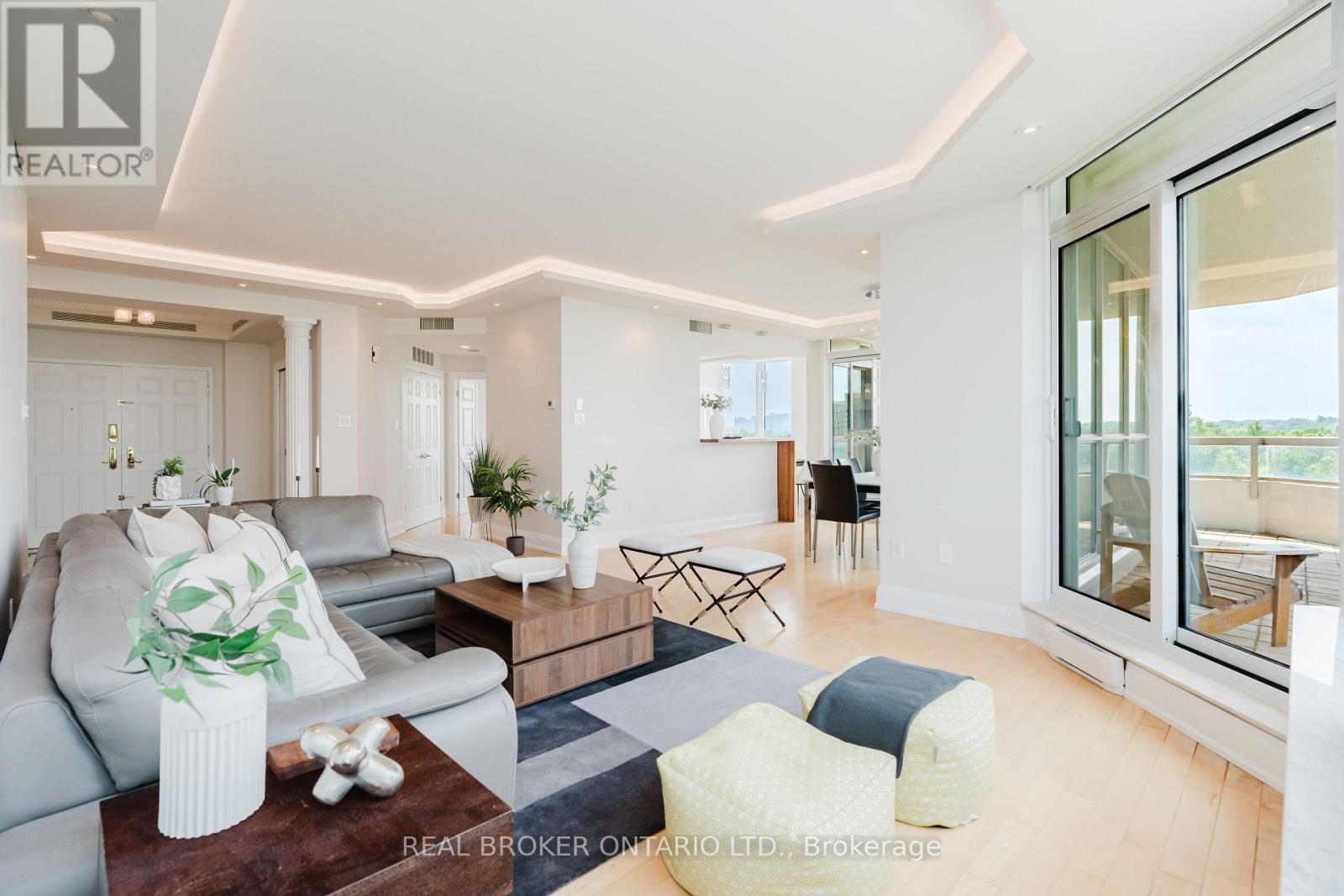 #806 1480 RIVERSIDE DRIVE - 9