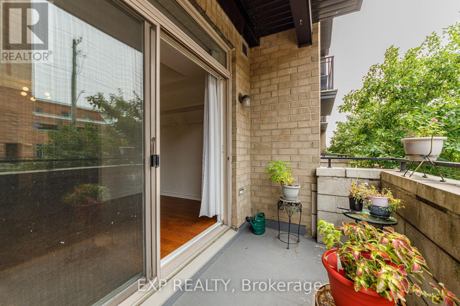 Homes for Rent in Ottawa – 221 – 429 KENT STREET – By Peter Sagos - Image 8