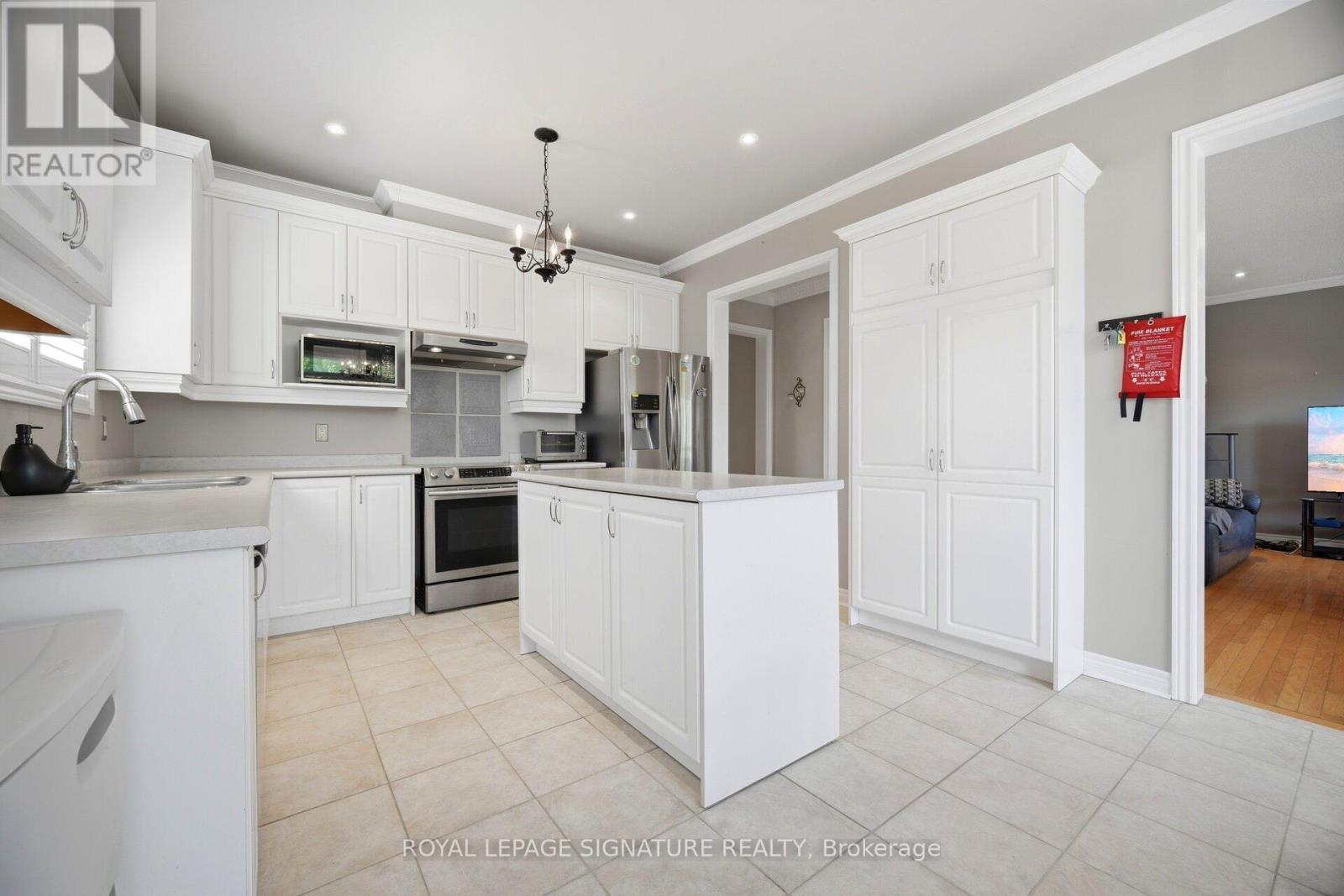 1420 DERBY COUNTY CRESCENT - 7