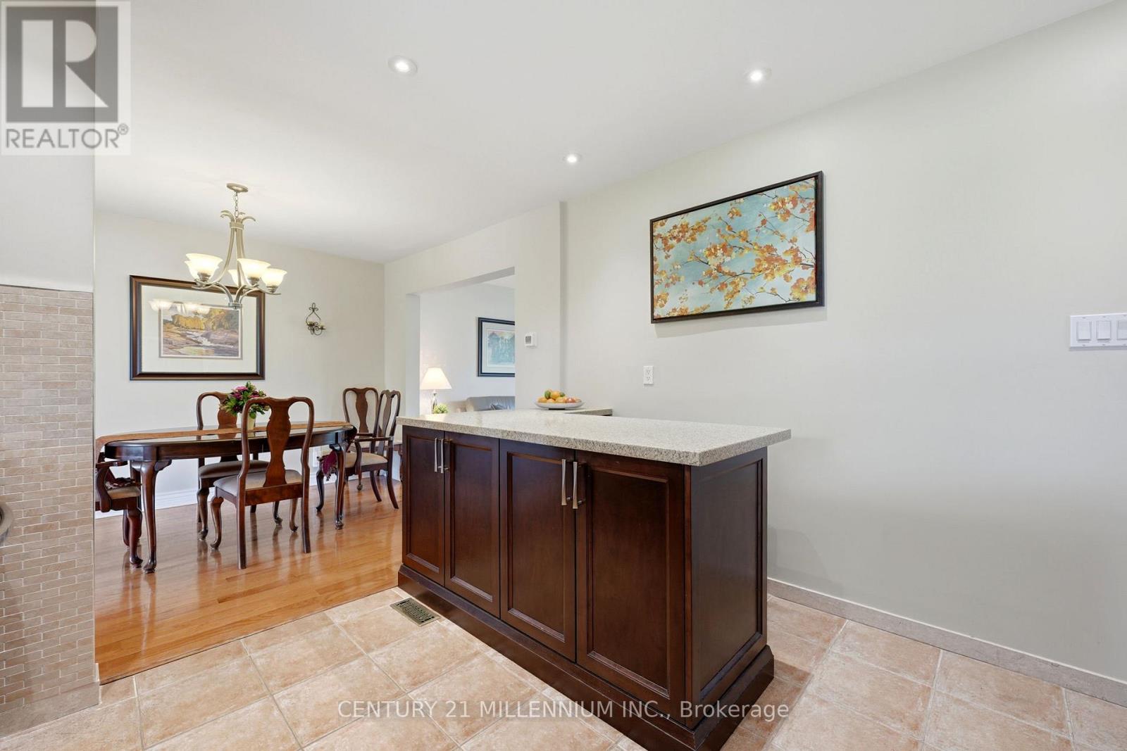 46 DUNBLAINE CRESCENT - 14