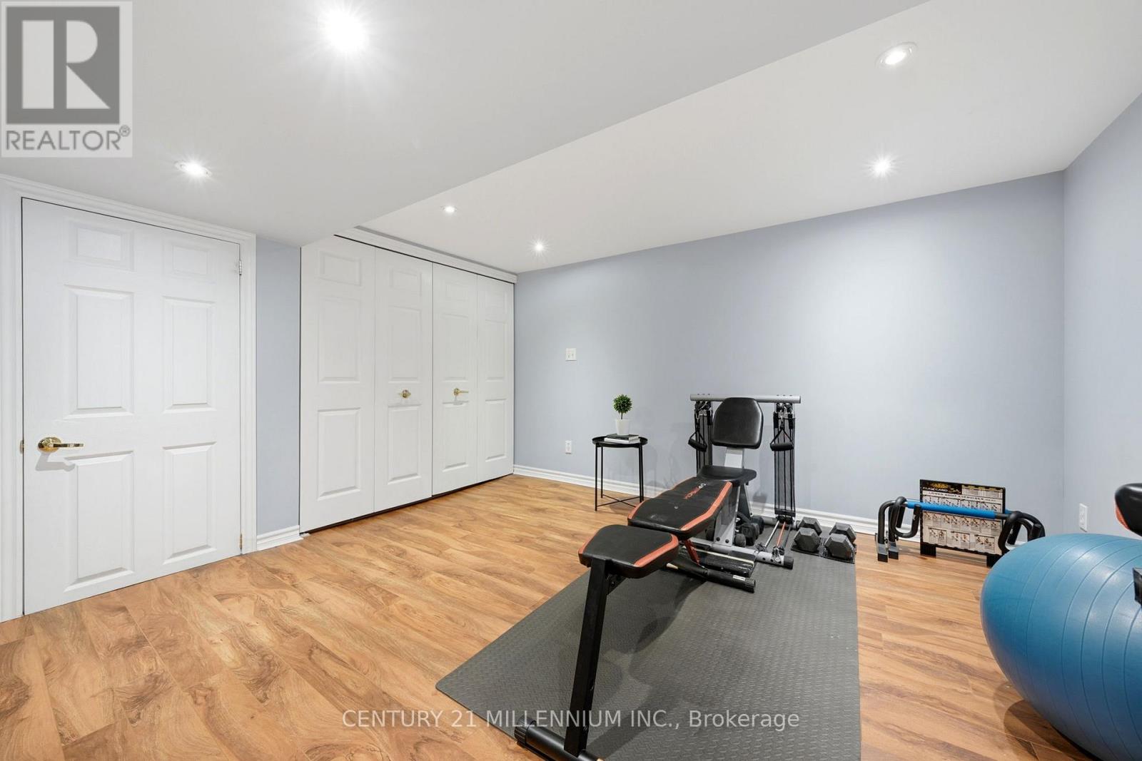 46 DUNBLAINE CRESCENT - 24