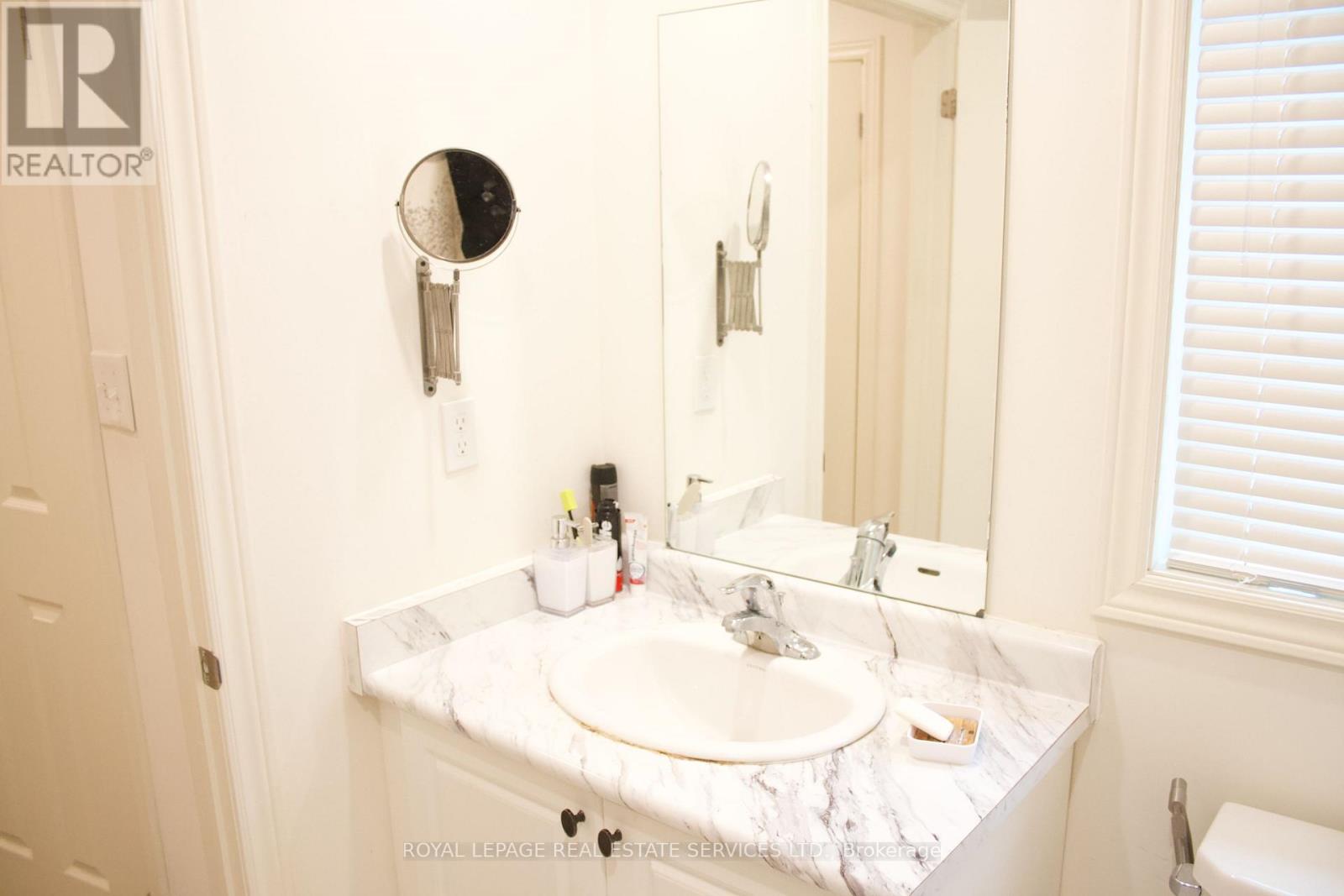 630 MOCKRIDGE TERRACE - 5