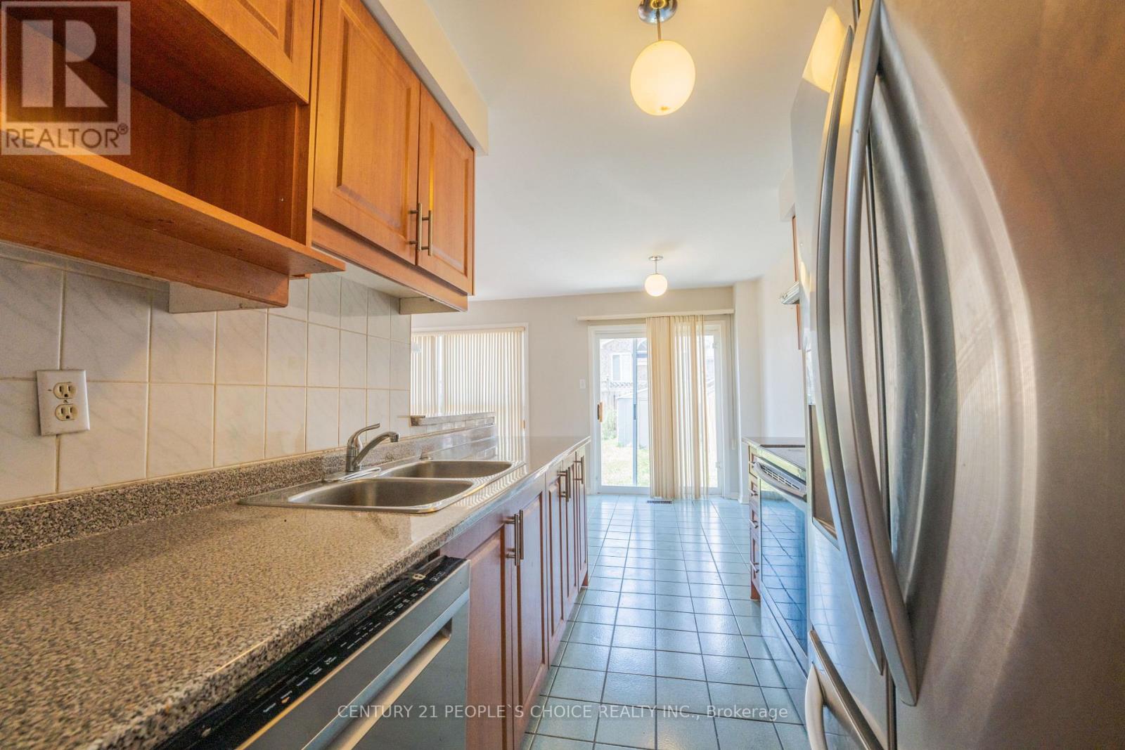 21 CORDGRASS CRESCENT - 16