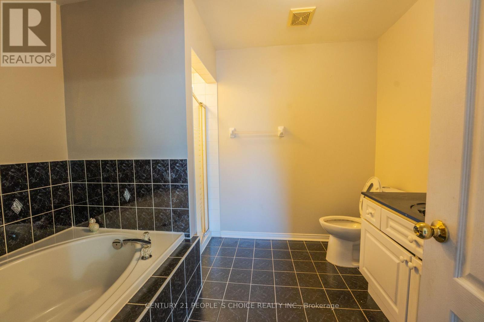 21 CORDGRASS CRESCENT - 27