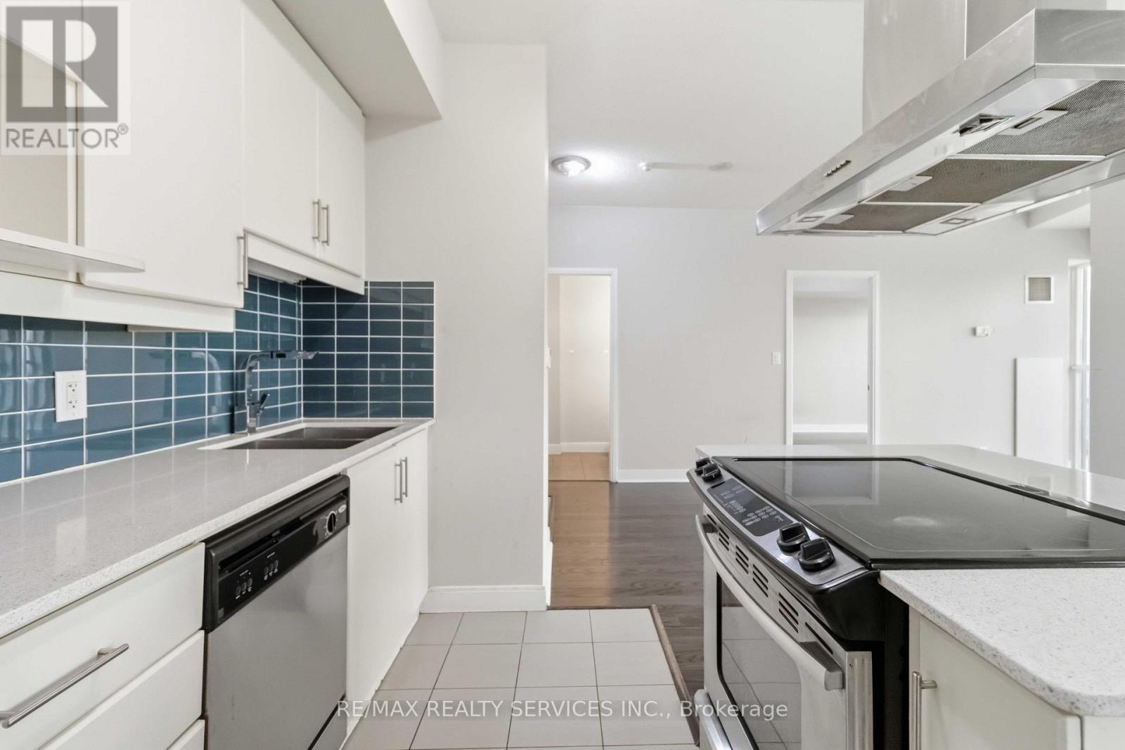 #1405 60 ABSOLUTE AVENUE - 12