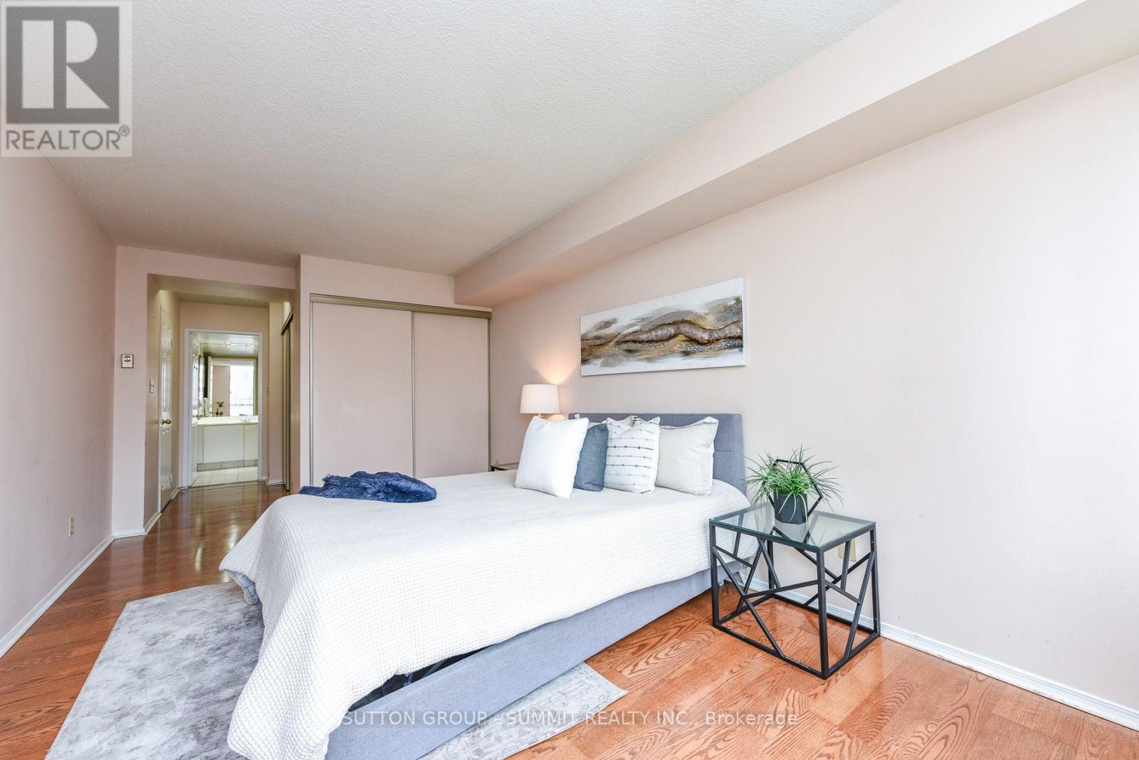 #1404 3605 KARIYA DRIVE - 39
