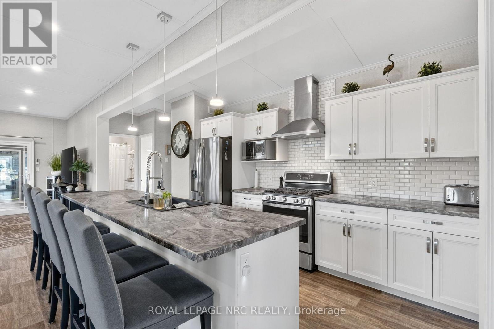35 QUARRY MEADOWS - Image 9