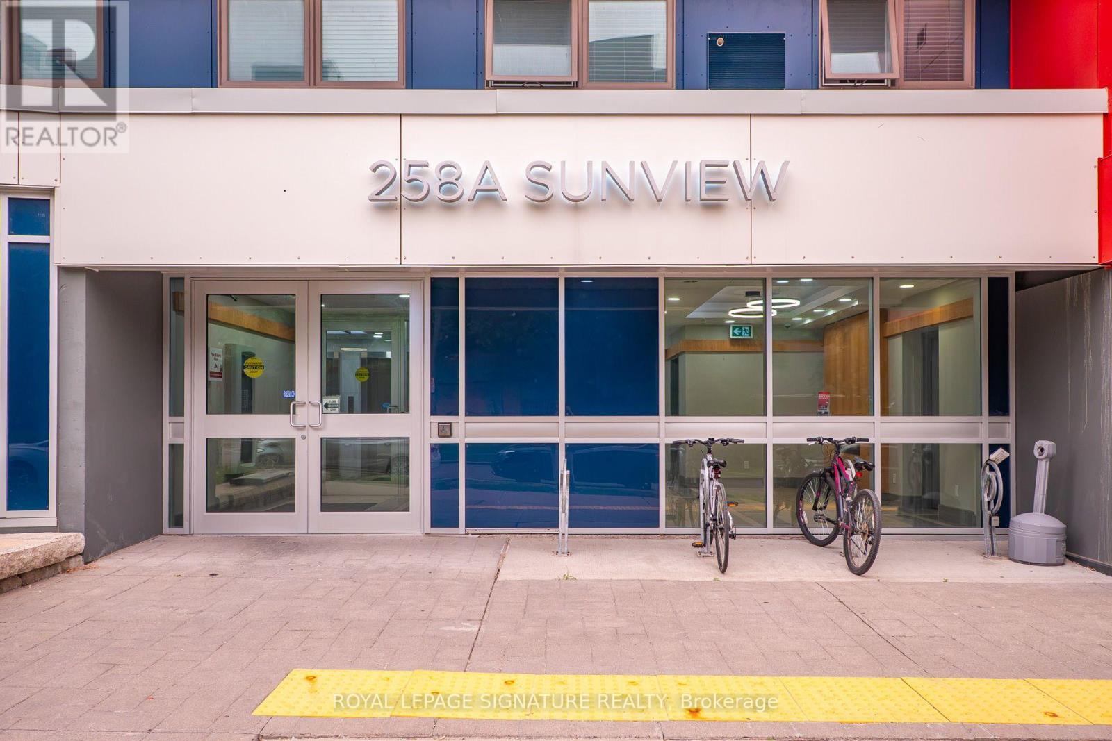 125 - 258A SUNVIEW STREET — photo 2