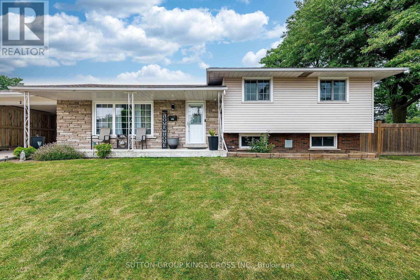 Photo of 2 Maitland Avenue