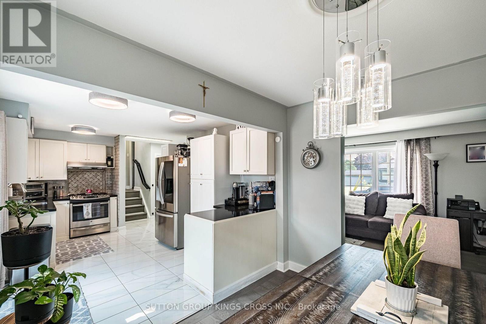 2 MAITLAND AVENUE - Image 34
