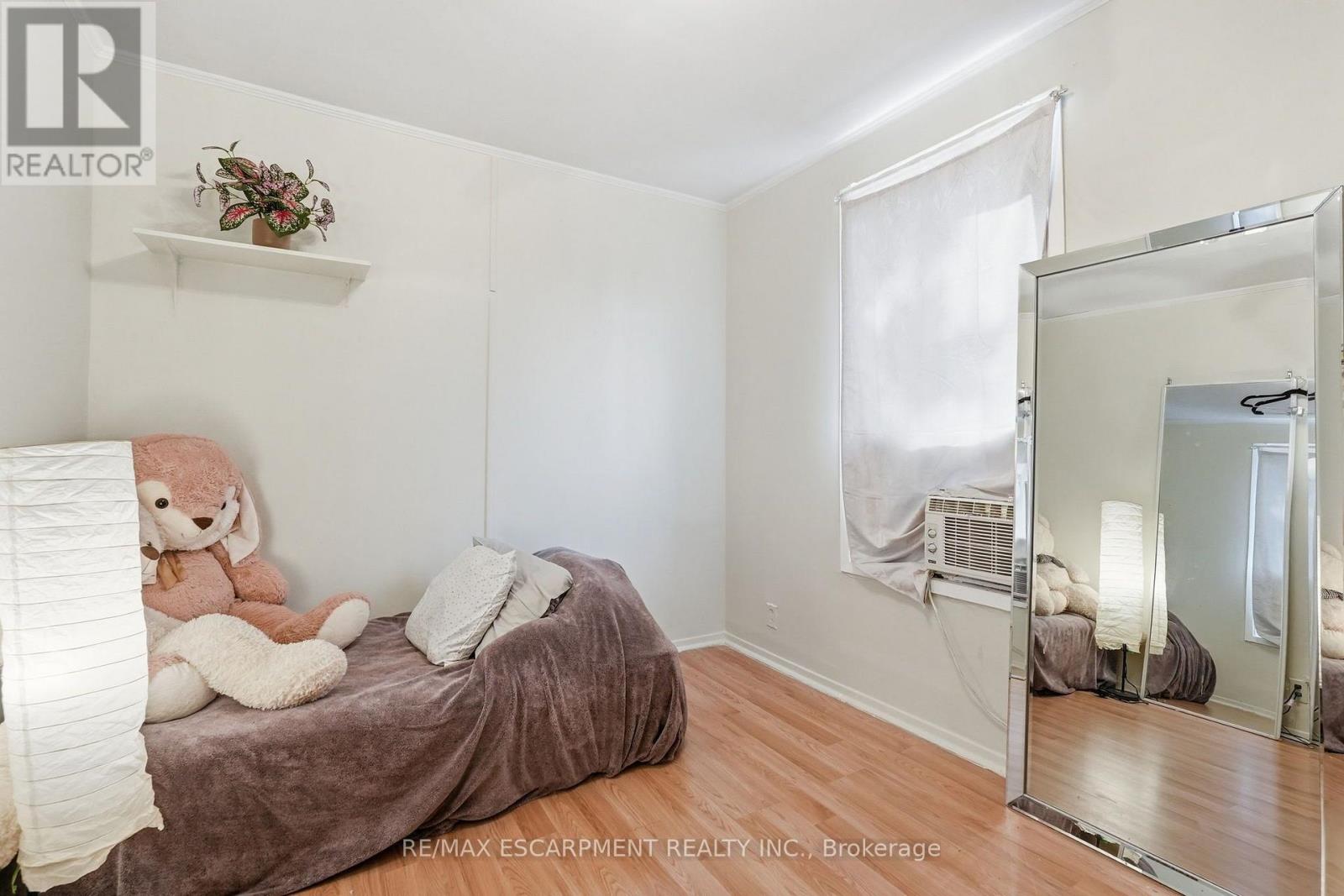 182 CAVELL AVENUE - 21