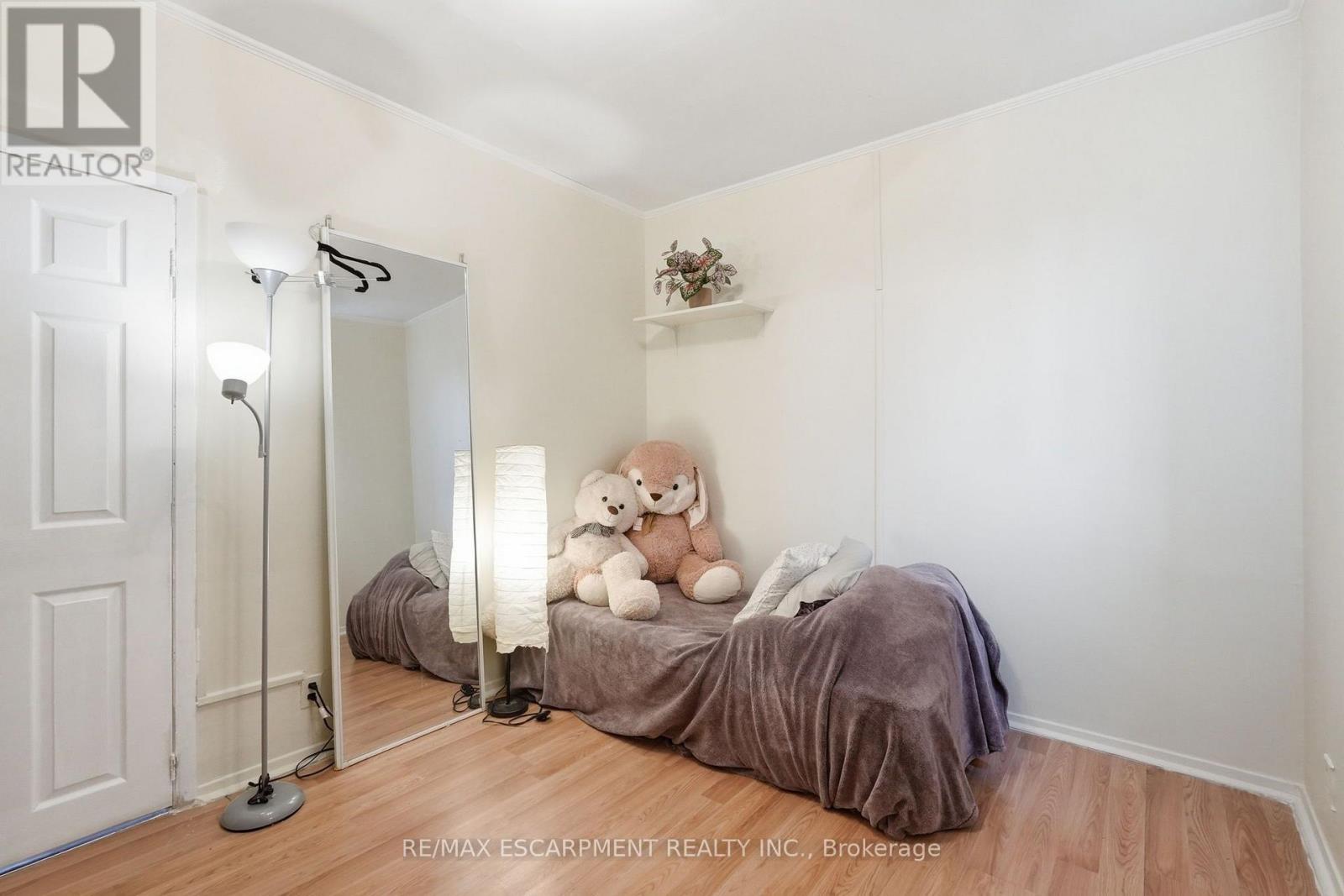 182 CAVELL AVENUE - 22