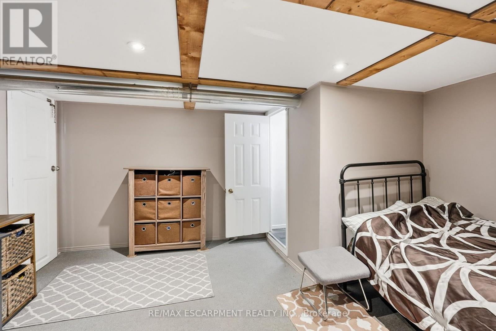 182 CAVELL AVENUE - 35