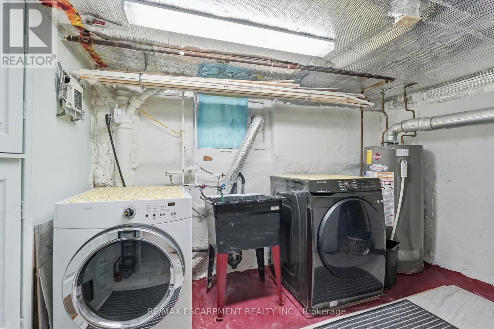 182 CAVELL AVENUE - 38