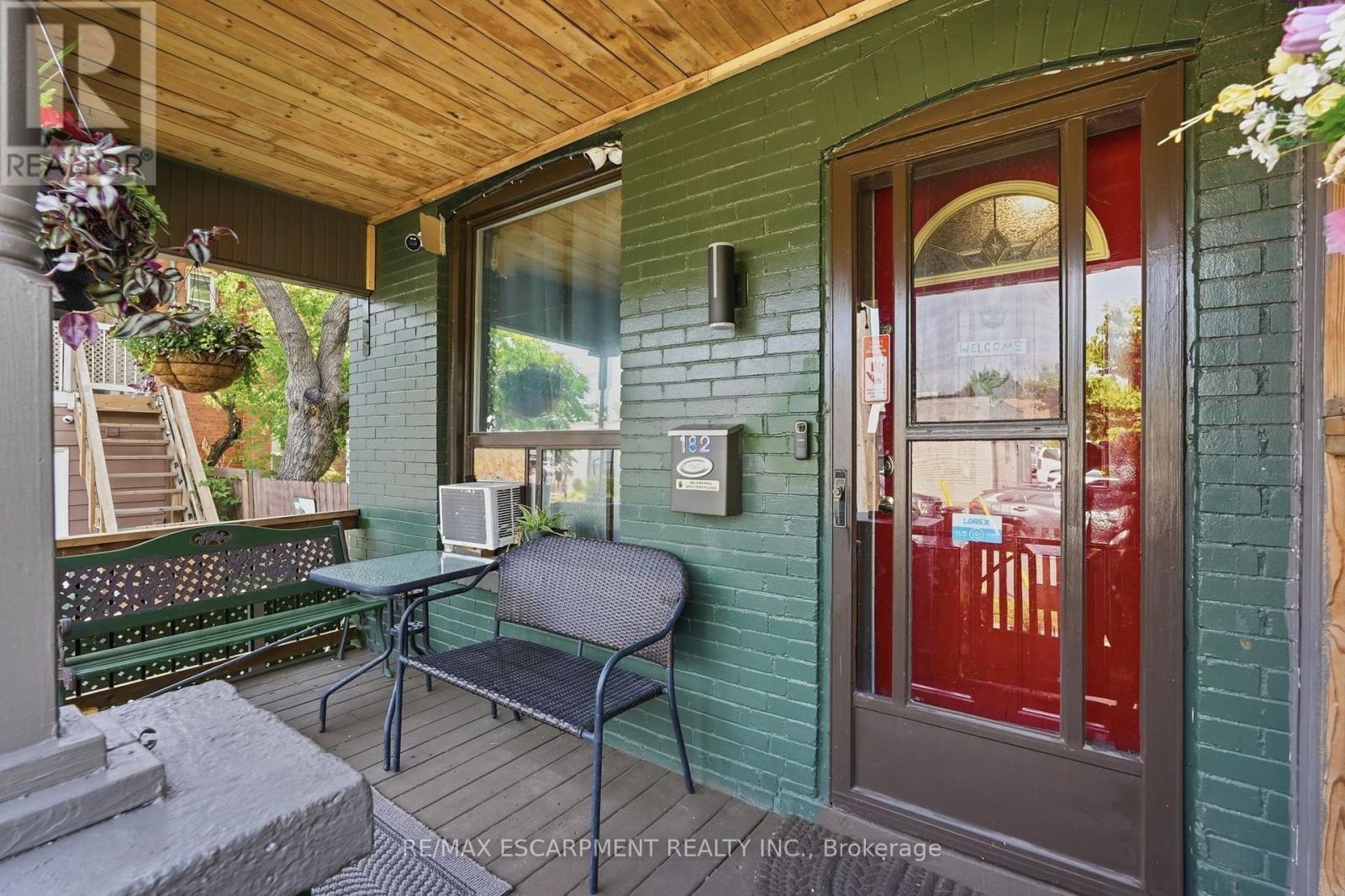 182 CAVELL AVENUE - 4