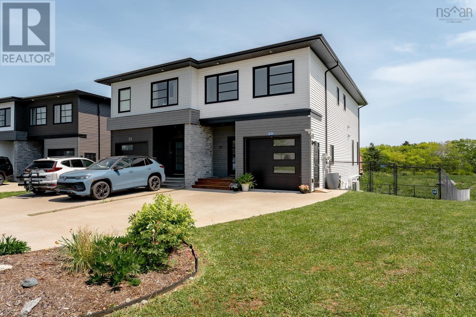 23 Grenoble Court - 1