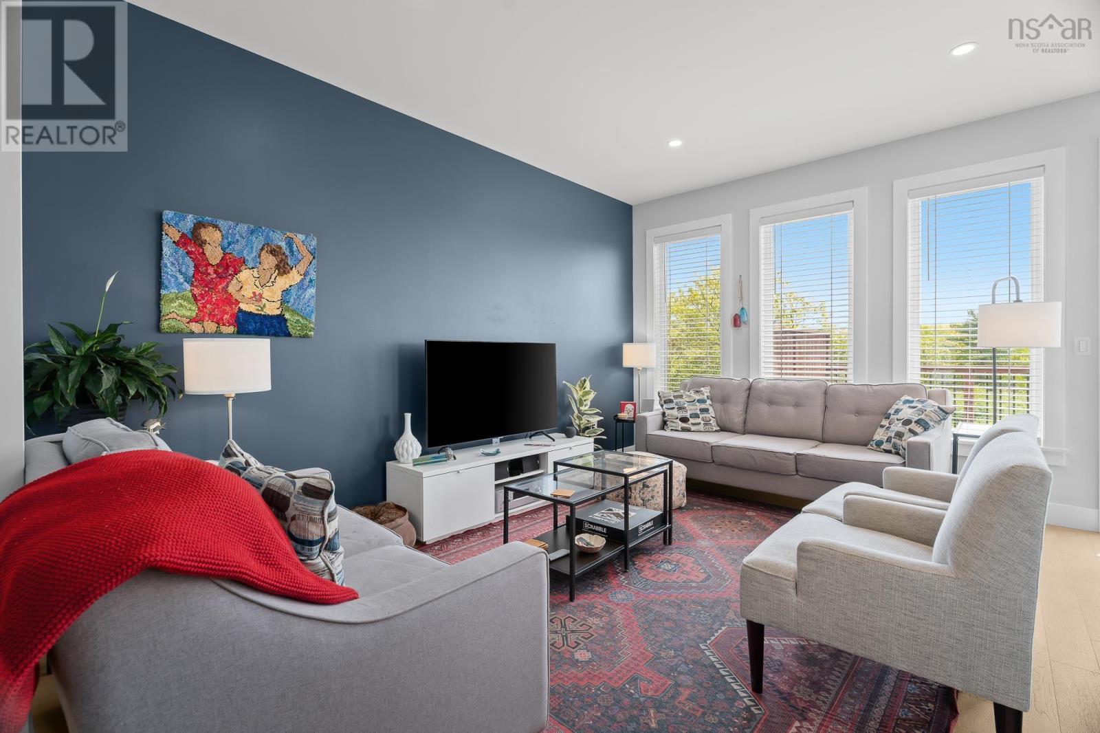 23 Grenoble Court - 3