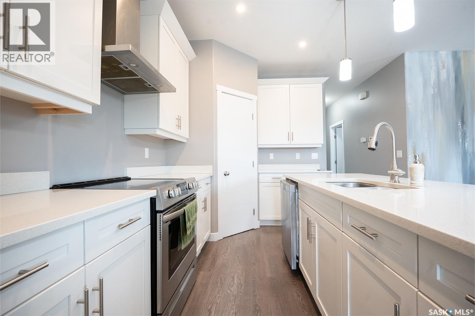 415 McArthur CRESCENT - Image 4