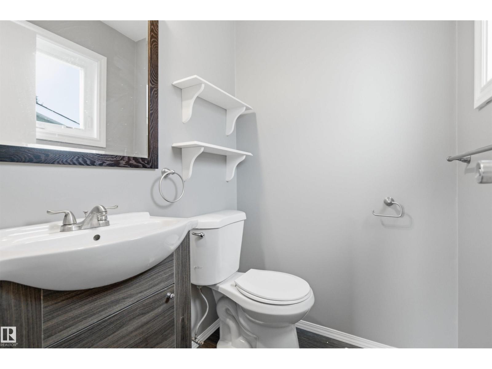 18303 76 AV NW - 23