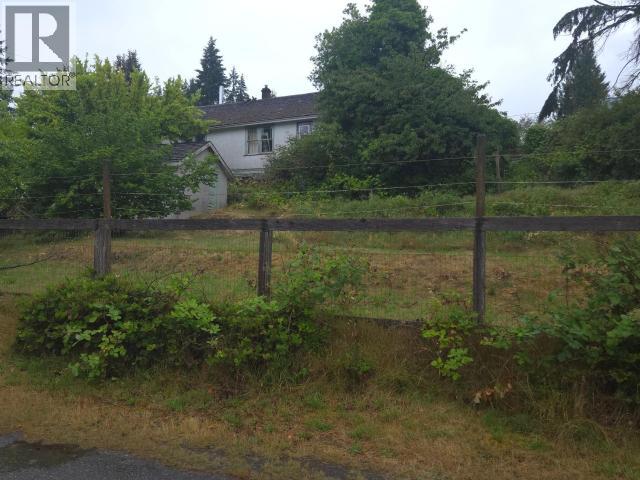 6889 DRAKE STREET, Powell River