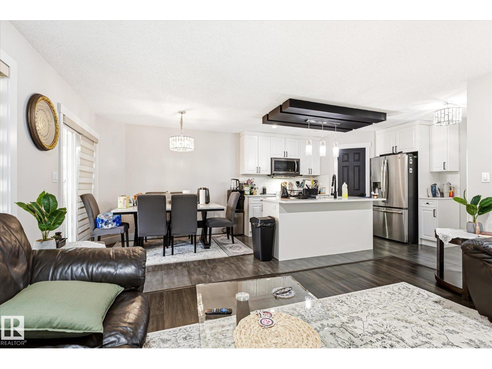 4317 152 AV NW - 13