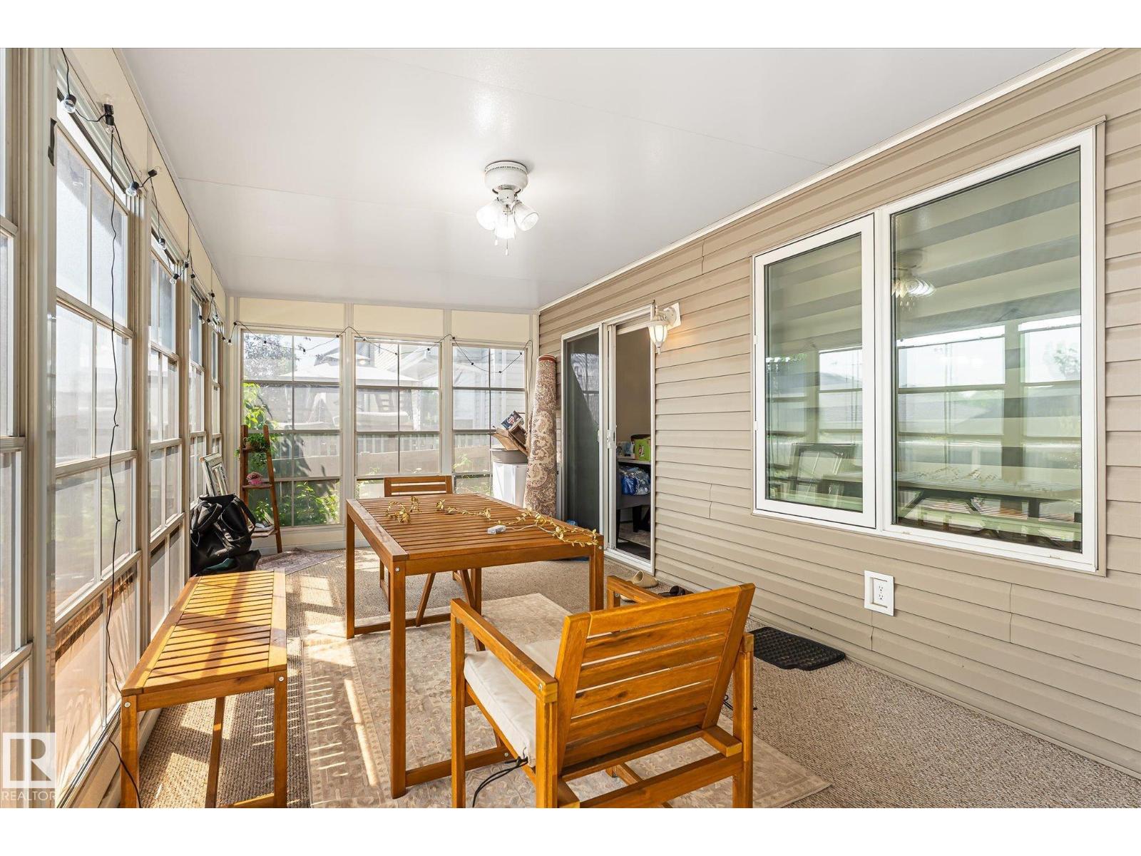 4317 152 AV NW - 19