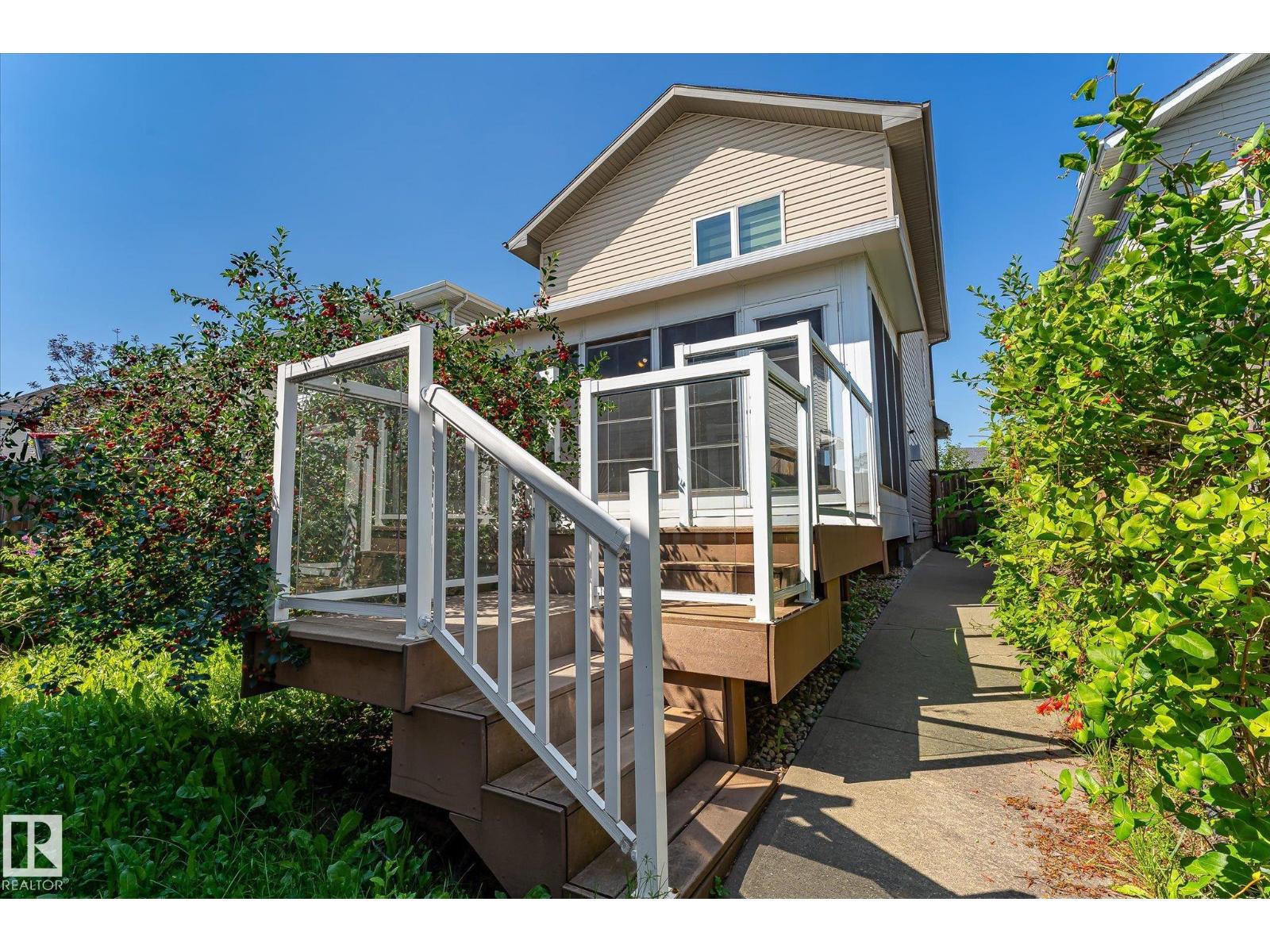 4317 152 AV NW - 43