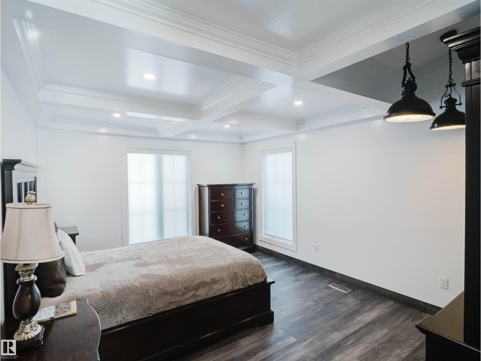 11833 102 AV NW - Image 6