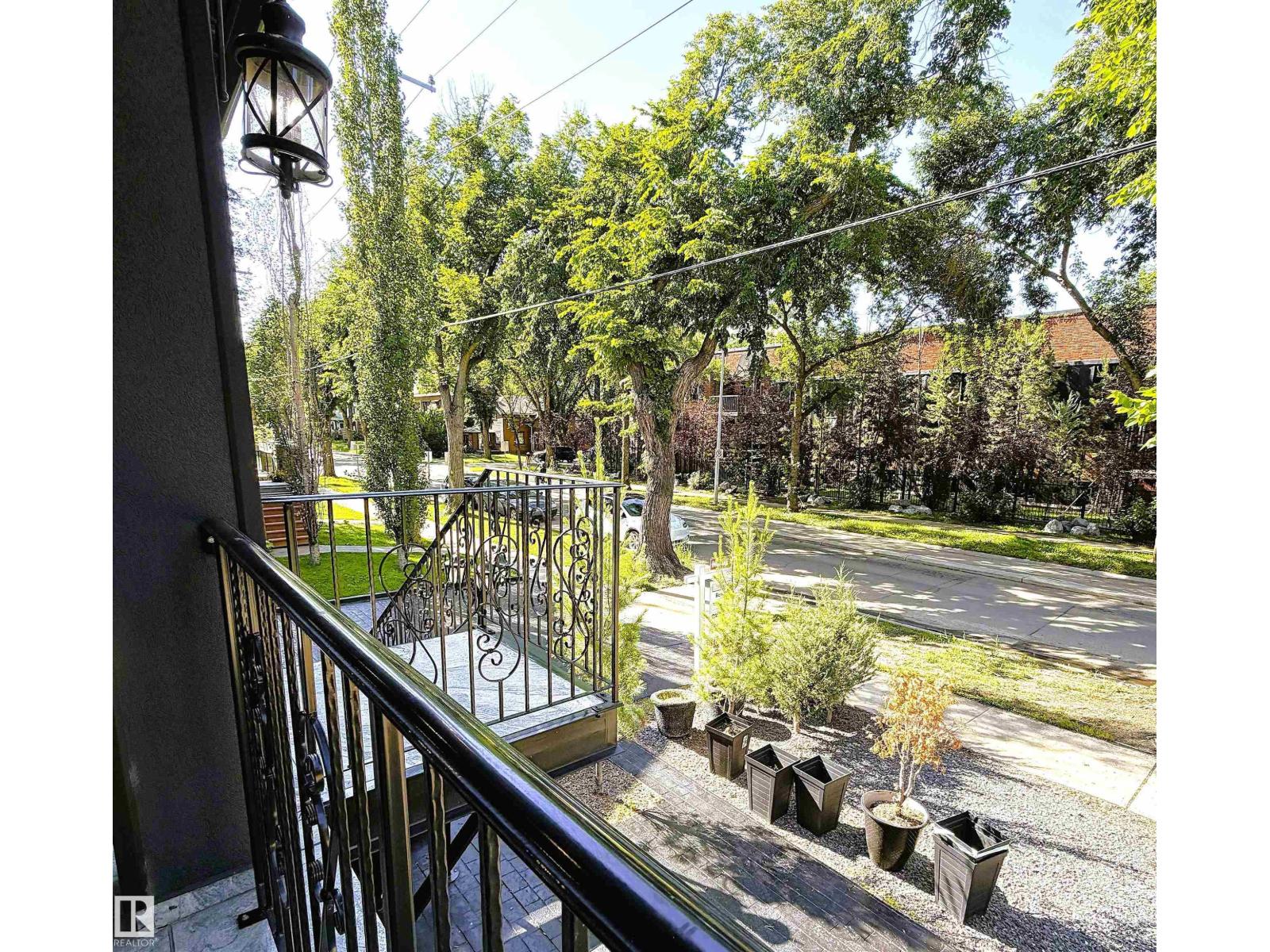 11833 102 AV NW - Image 42