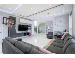 10196 142a Street, Surrey, BC V3T4Z7 Photo 9