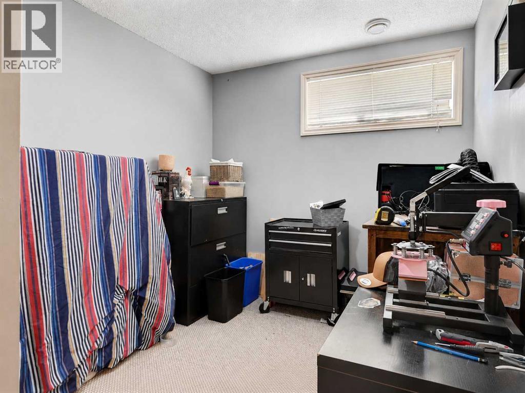 9022 131 Avenue - 18