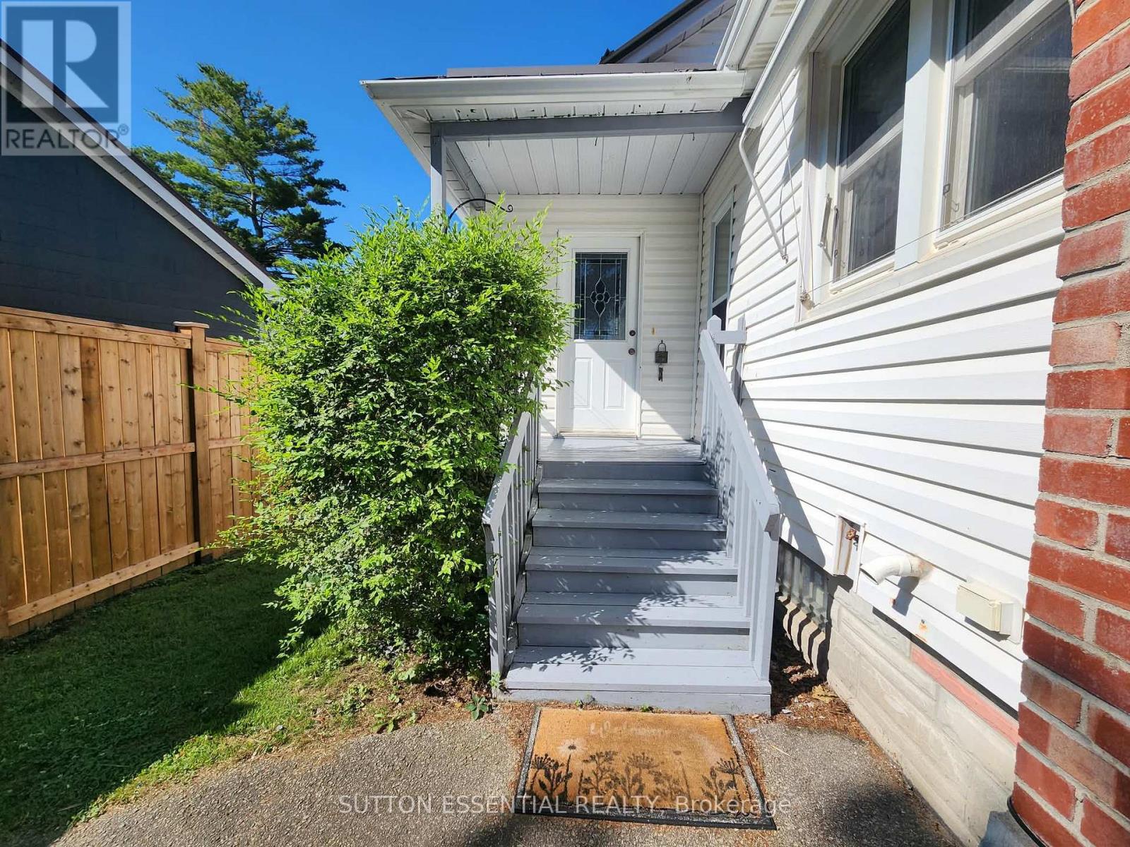 10 OAK STREET - 28