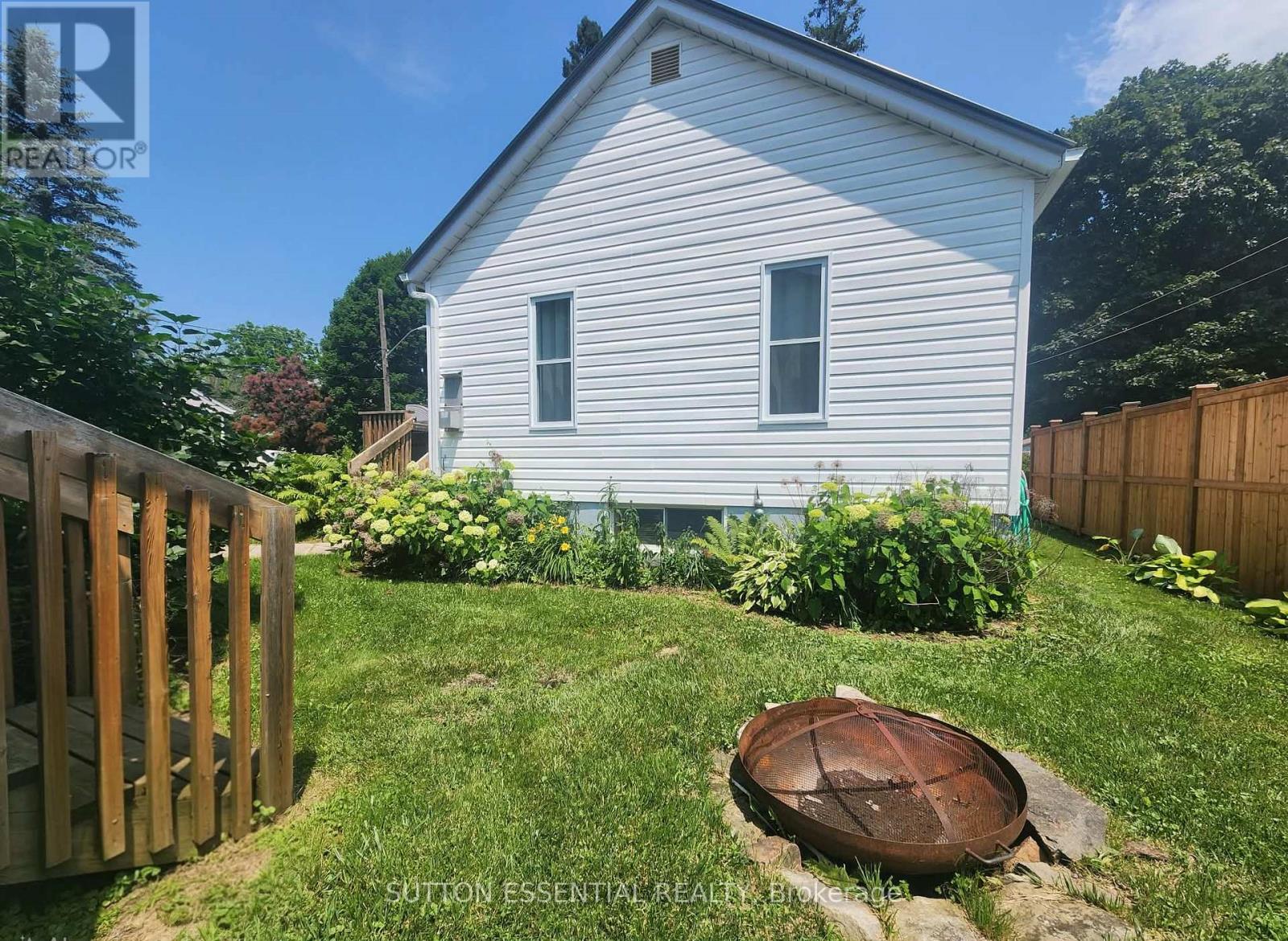 10 OAK STREET - 31