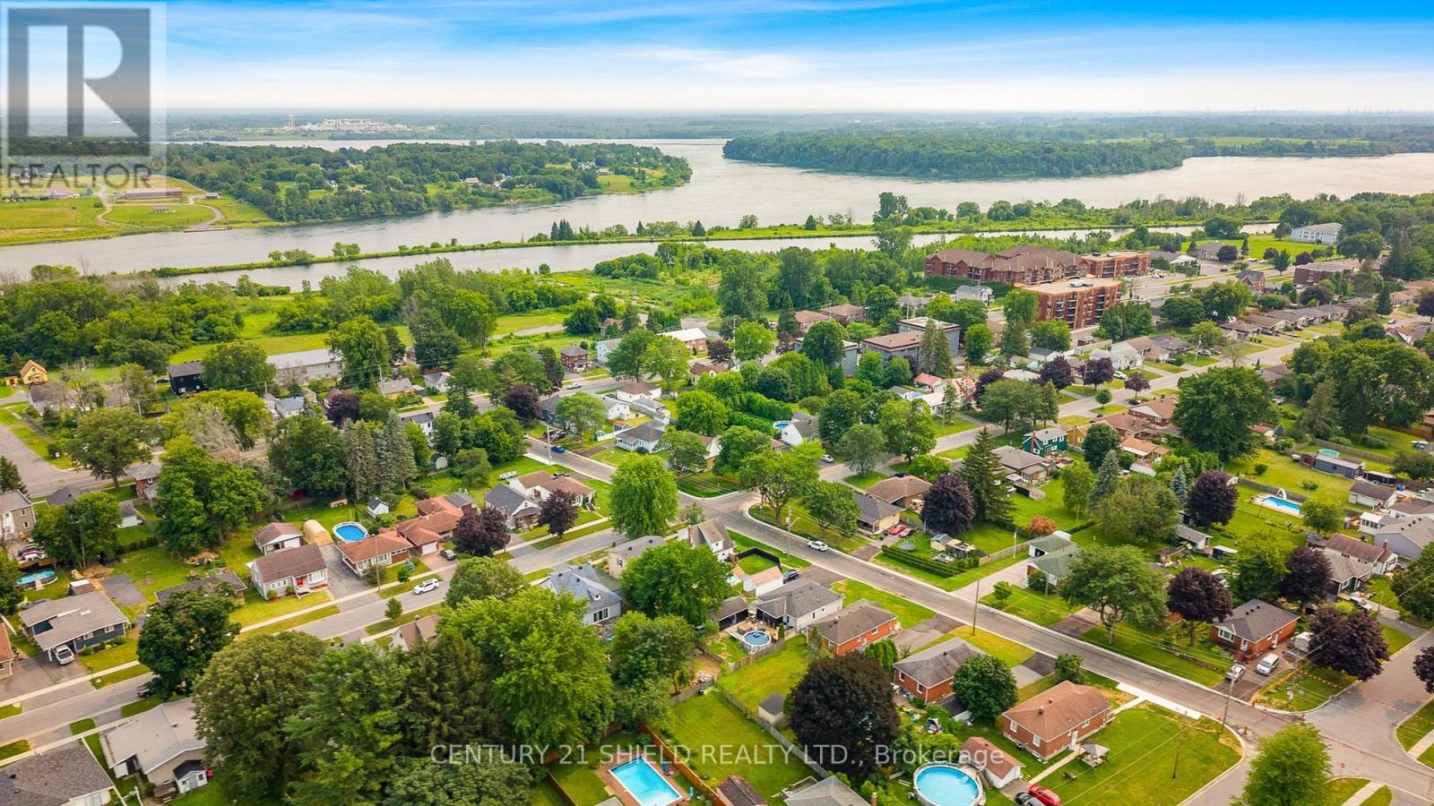 1019 OSBORNE AVENUE - 36