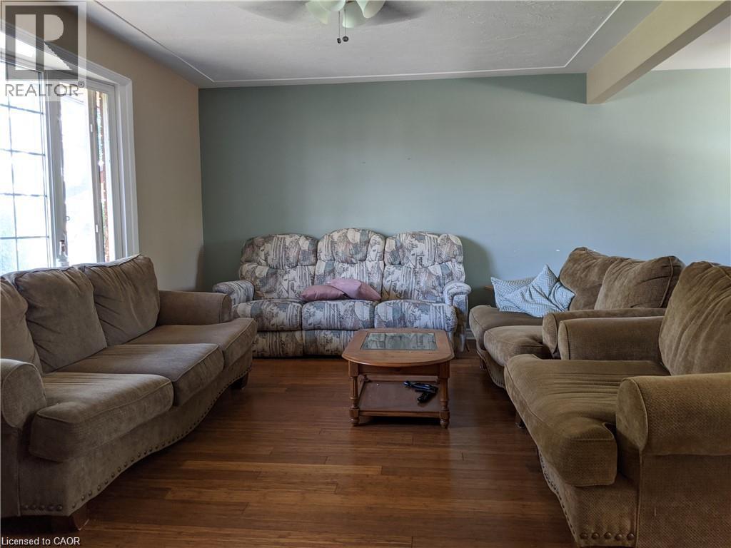 84 AMHERST Drive - 8