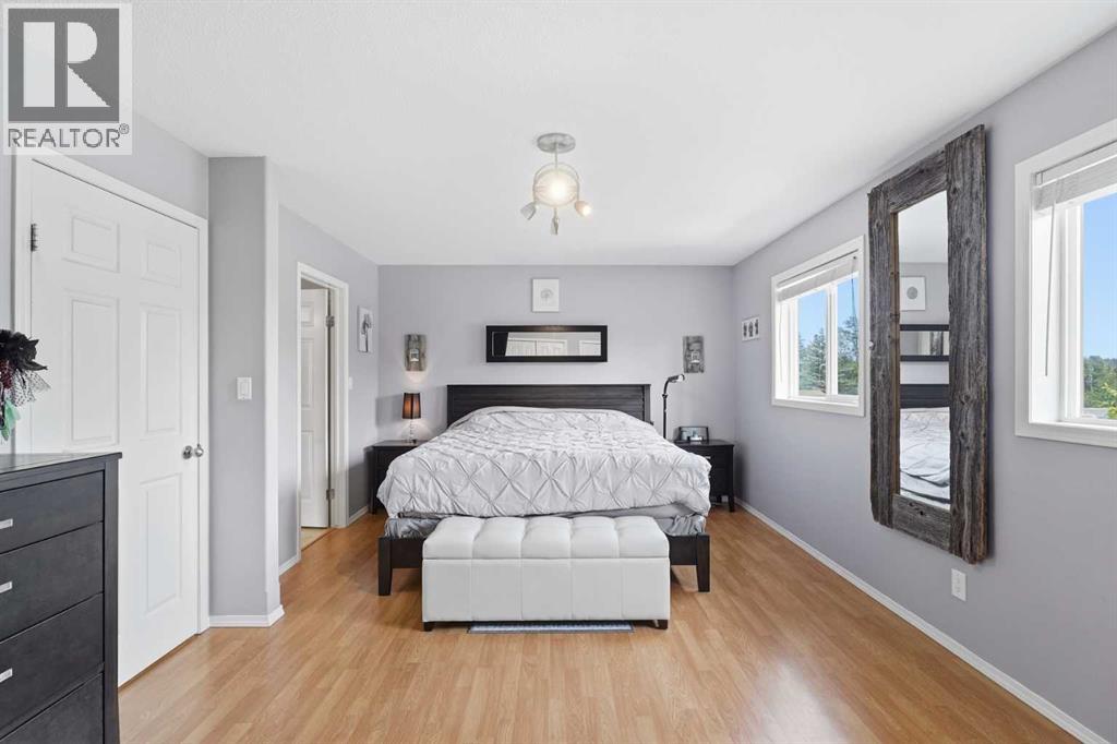 19 Ralston Crescent - 11