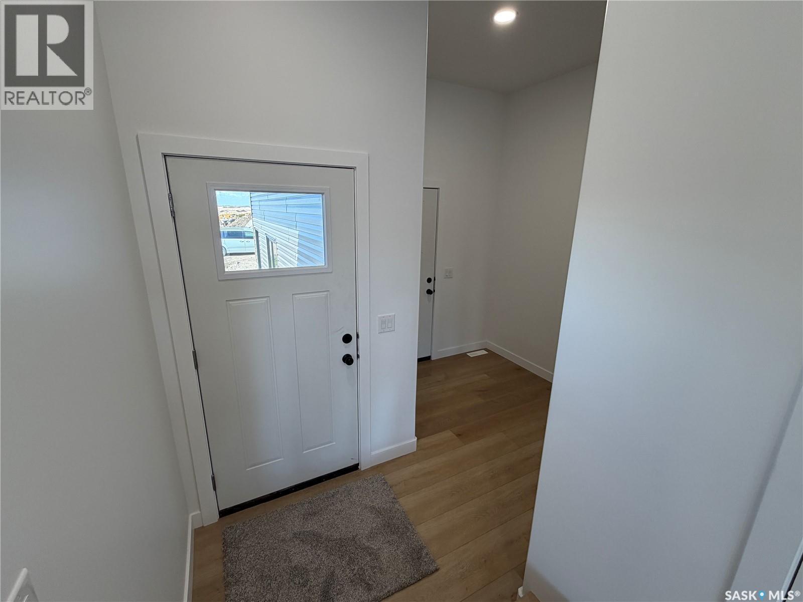 110 Lakewood DRIVE - 6