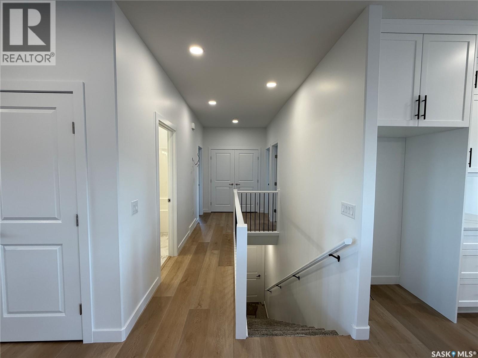 110 Lakewood DRIVE - 19