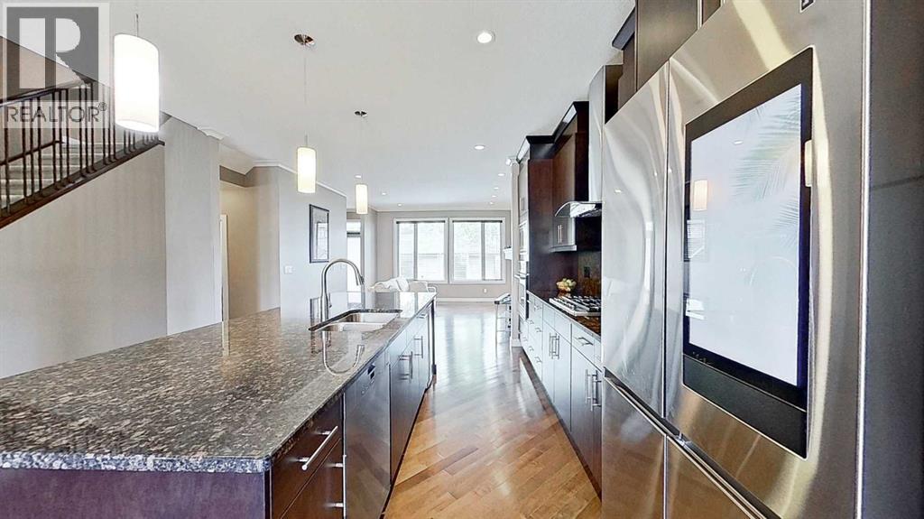 249 18 Avenue NE - 13