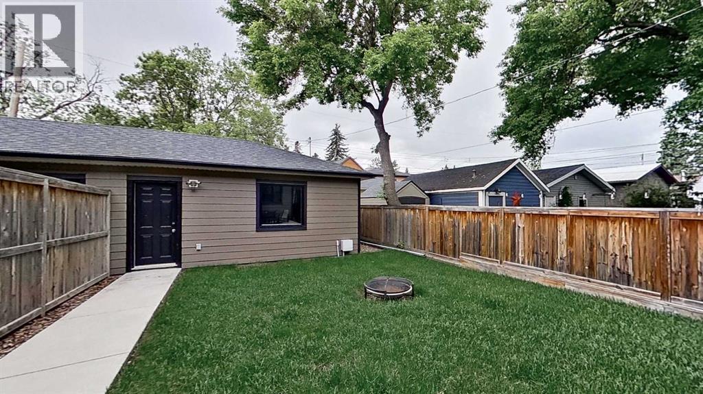 249 18 Avenue NE - 37