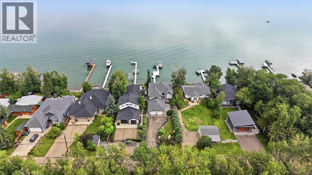 Listing photo – 85 Grand Ave, Norglenwold