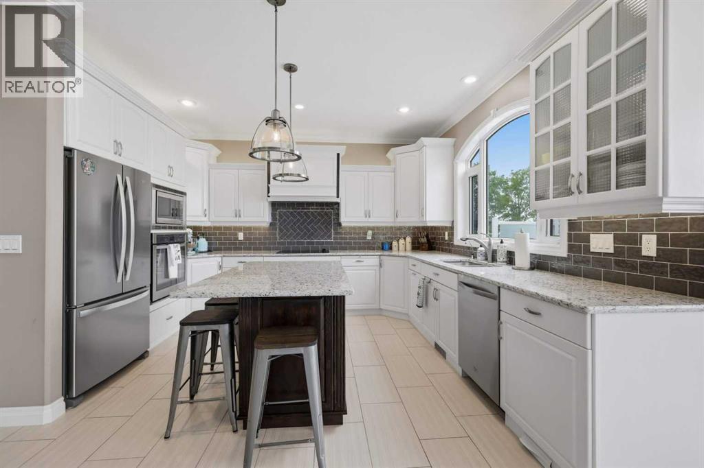 Listing photo – 85 Grand Ave, Norglenwold