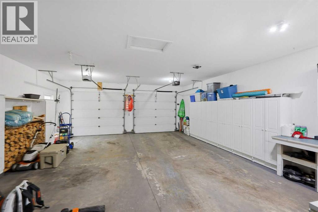 Listing photo – 85 Grand Ave, Norglenwold