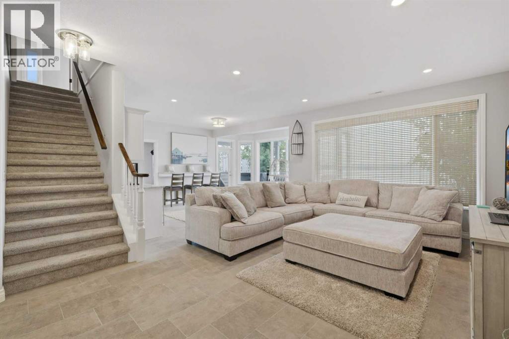 Listing photo – 85 Grand Ave, Norglenwold