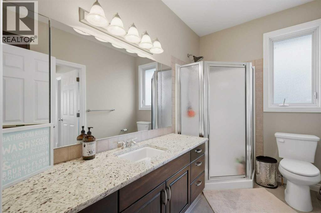 Listing photo – 85 Grand Ave, Norglenwold