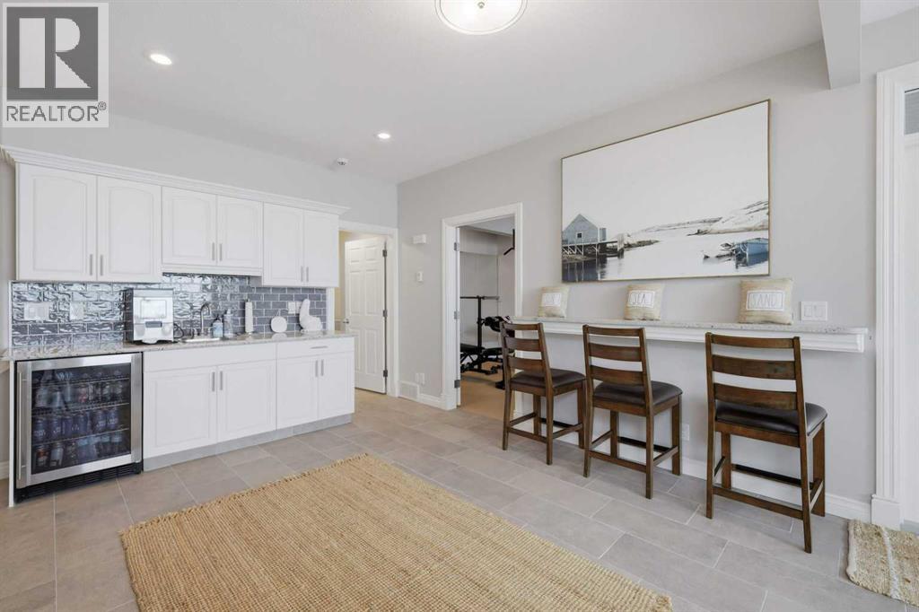 Listing photo – 85 Grand Ave, Norglenwold
