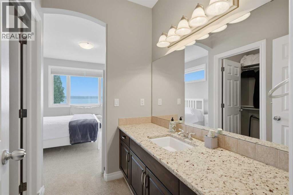 Listing photo – 85 Grand Ave, Norglenwold