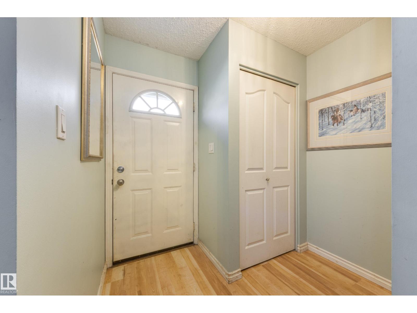 17328 106 ST NW, Baturyn, Edmonton photo 2
